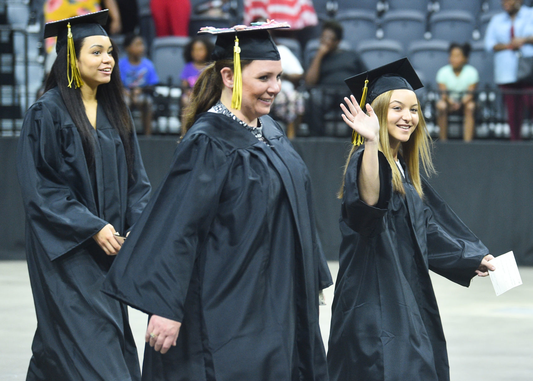 051719-mda-nws-BHCgrad-022a.jpg